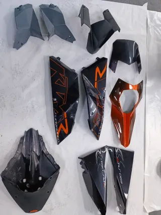 Carenado KTM 690 Supermoto Duke