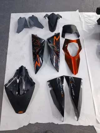 Carenado KTM 690 Supermoto Duke