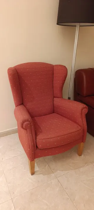 Sillón butaca rojo tela