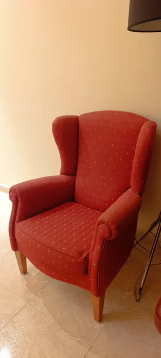 Sillón butaca rojo tela