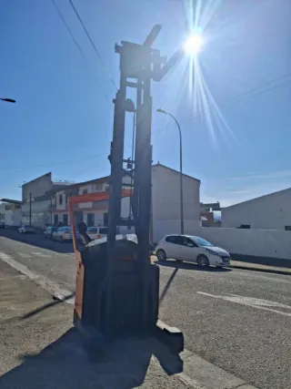 Carretilla retráctil RRE 200