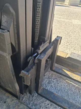 Carretilla retráctil RRE 200