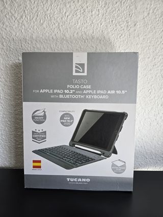 Funda Tucano TASTO iPad 10.2 y Air 10.5 con Teclad