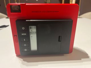 Cámara Leica Sofort Roja