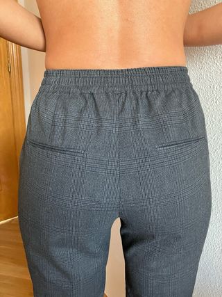 Pantalón cuadros príncipe de Gales gris