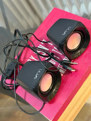 Altavoces Sveon USB Negros