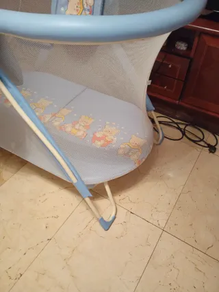 Cuna de viaje o parque infantil