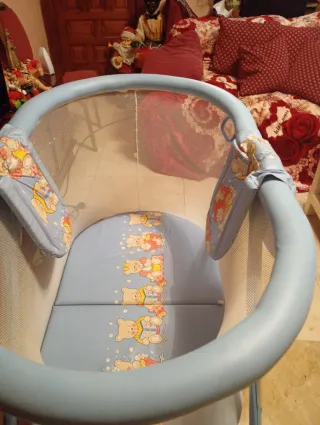 Cuna de viaje o parque infantil