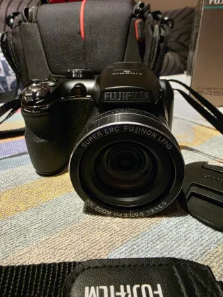 Fujifilm Finepix S4500 Fotocamera Digitale