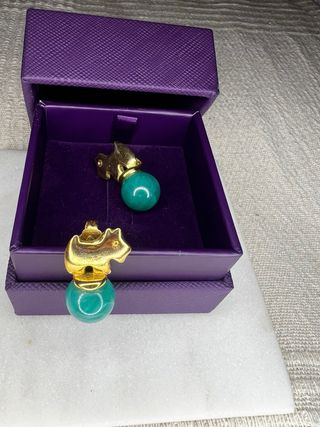 Pendientes Scottie Dorados con Bola Turquesa