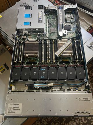 Servidor HP Proliant DL360P Gen8