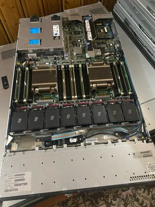 Servidor HP Proliant DL360P Gen8