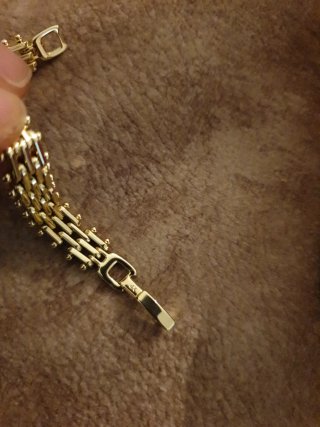 Joyero con joy chapadas en oro 18k anillo talla 7