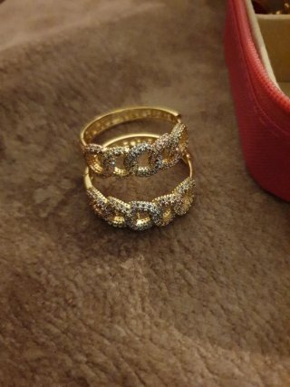 Joyero con joy chapadas en oro 18k anillo talla 7