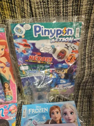 Princesas Pinypon y Frozen con Regalos