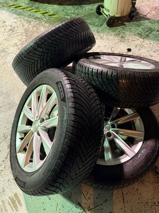 Son 4 llantas 17″ VW tiguan  	•	Medida 235/55 R17