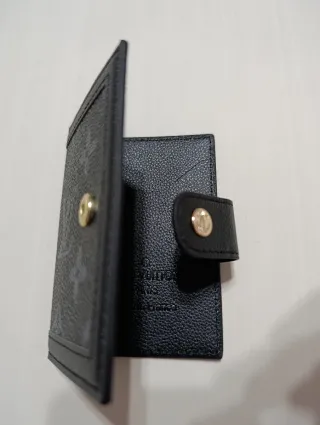 Tarjetero Louis Vuitton Negro