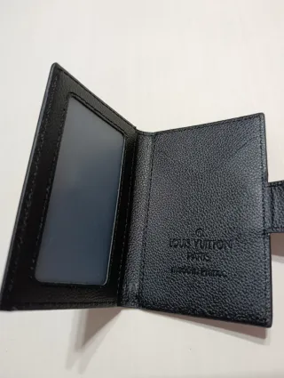 Tarjetero Louis Vuitton Negro