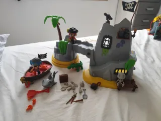 PinyPon Isla Pirata con Barco y Accesorios
