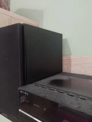 Minicadena Sony Negra