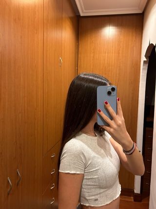 Crop top gris claro manga corta