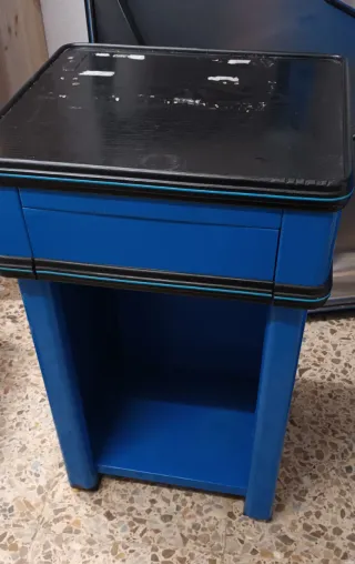 Mostrador caja supermercado azul