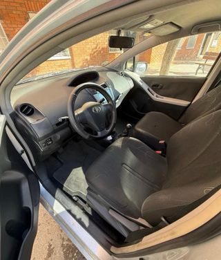 Toyota Yaris 2009