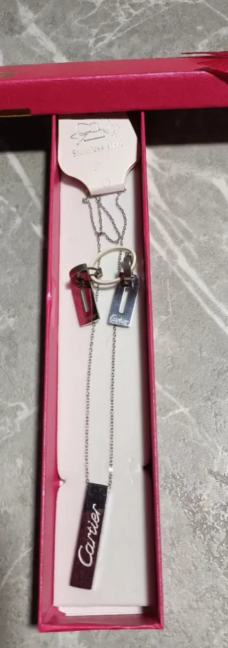 Collana e orecchini Cartier