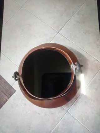 Mueble bronce espejo y 2 maceteros