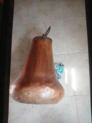 Mueble bronce espejo y 2 maceteros