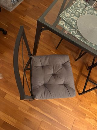 Mesa cristal y forja Ikea + 4 sillas