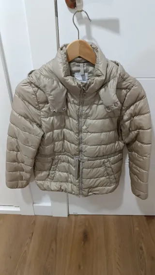 Plumífero corto beige con capucha, 13-14 años