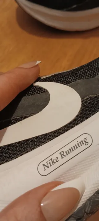 Zapatillas Nike Negras y Blancas