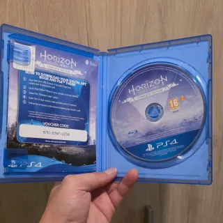 Horizon Zero Dawn Complete Edition PS4