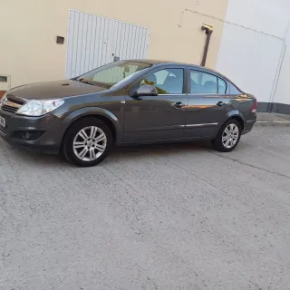 Opel Astra 2010