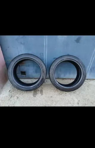 Neumáticos 245/45 R19