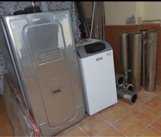 Caldera Ferroli e serbatoio gasolio in vendita