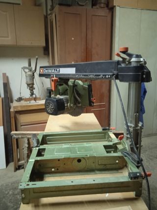 Ingletadora Telescópica DeWalt