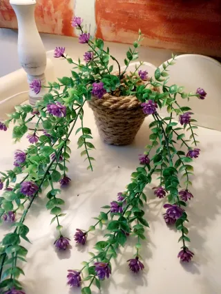 Planta Colgante Artificial Flores Púrpura