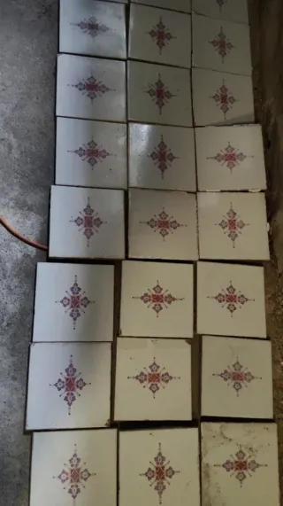 Azulejos valencianos antiguos decorados