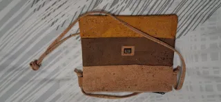 Bolso corcho marca ferchi