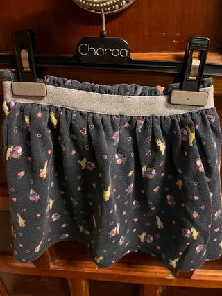 Falda niña El Corte Inglés T. 5/6