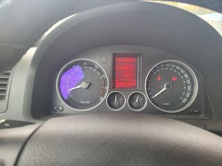 VOLKSWAGEN Golf 3.2 R32 4motion DSG