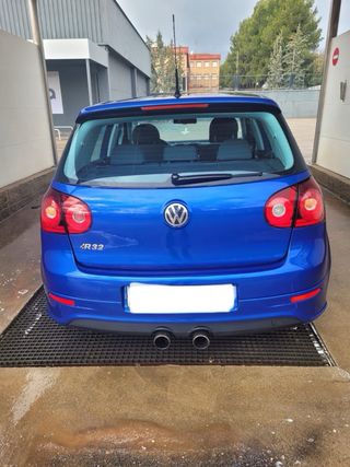 VOLKSWAGEN Golf 3.2 R32 4motion DSG