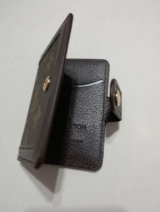 Tarjetero Louis Vuitton Marrón y Dorado