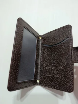 Tarjetero Louis Vuitton Marrón y Dorado