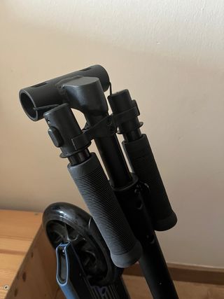 Patinete MICRO plegable con suspensión. Nuevo.