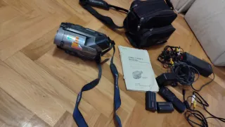 Cámara video Sony con funda y cargador bateria
