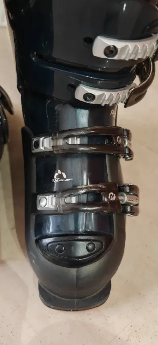 Botas de esquí chica Rossignol.