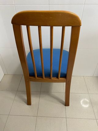Sillas de madera tapizadas